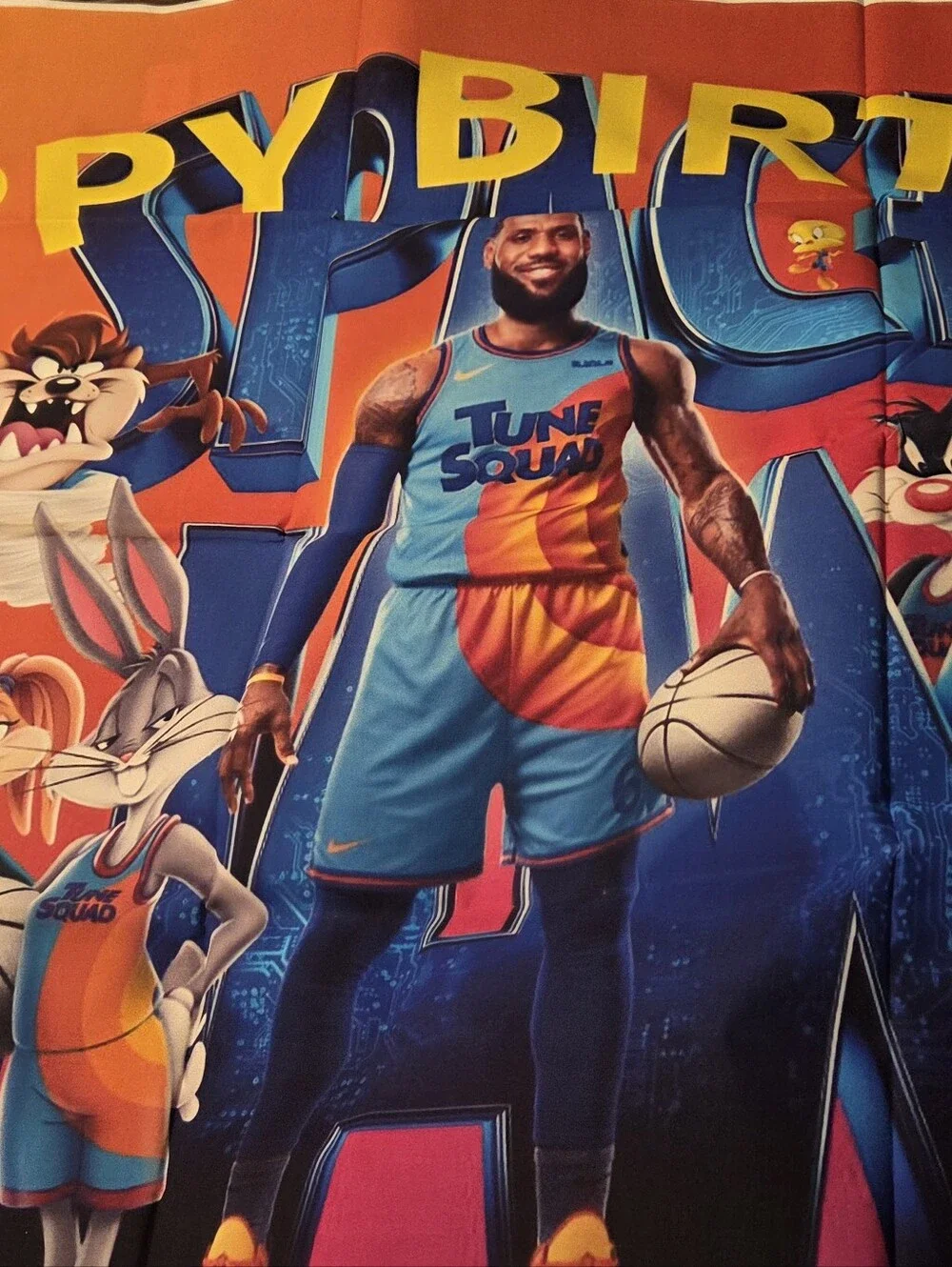 Space Jam large space